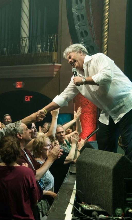 Tony Orlando with Crowd-1